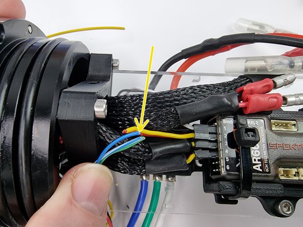 We will use the blue, blue/white and green wires from the 8 pin bulkhead connector for the servo