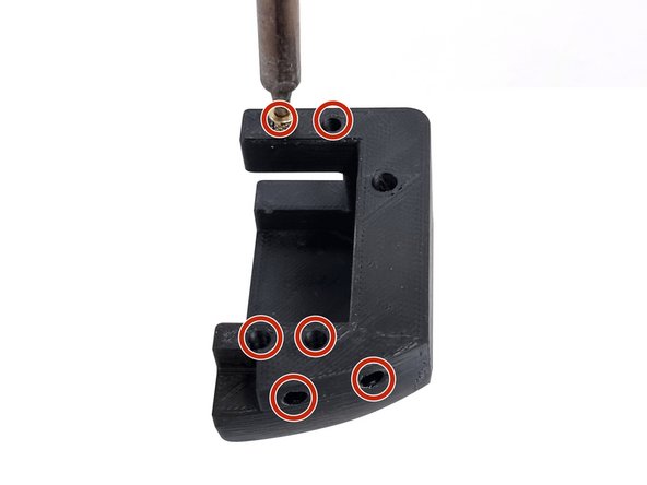 Install the inserts 4 on the side and 2 on the bottom