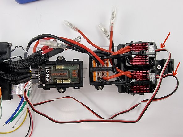 Now to connect the communication wires to the receiver.