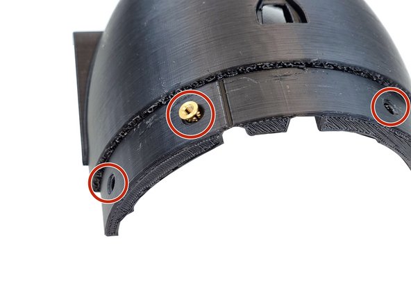 Following the same procedure place the inserts on the bottom of the cap.