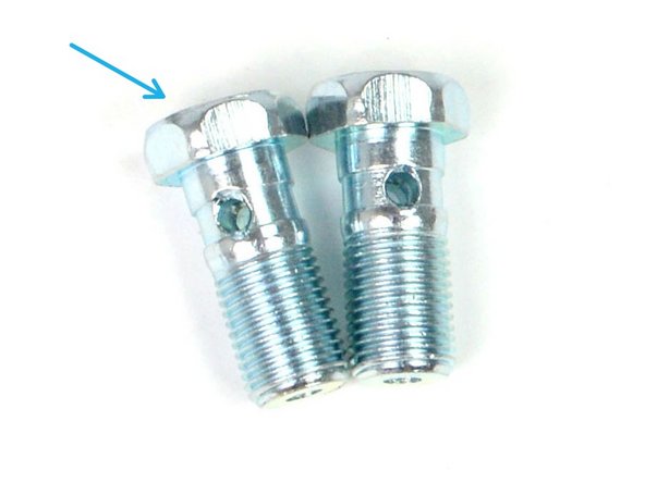 Caliper side of brakeline w/blue dust cover