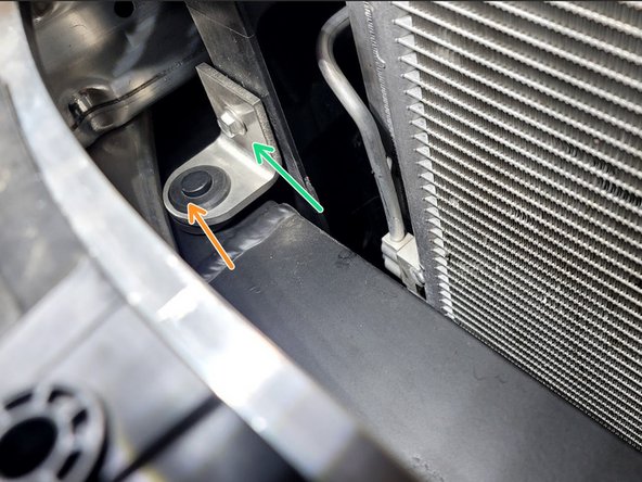 Bracket may rotate when tightened. Make sure they rest as shown when secured