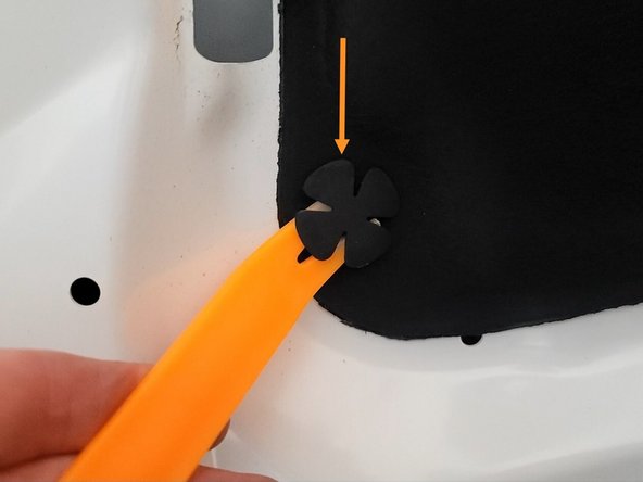 This step will only apply to the DE5 Integra, if you are installing our intake on a FL5 Type R you can skip this step and get straight to ripping!