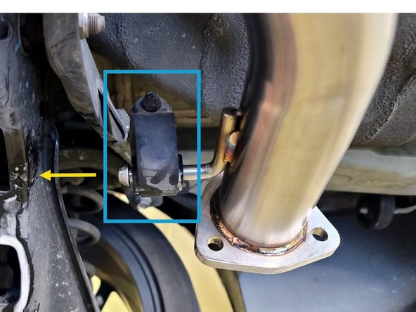 Using a spray cleaner, lubricate the hanger support