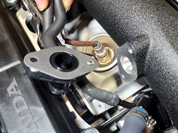 Use provided gasket and attach Evap valve to 27WON TIP using OE T30 hardware