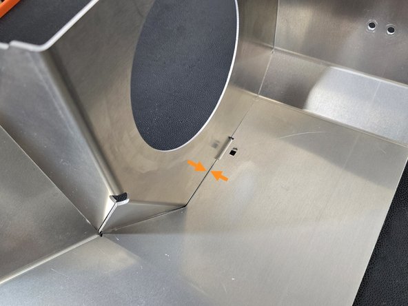 Press the two pieces of shroud together until the gap is minimal