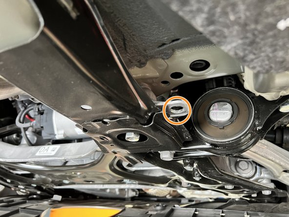 Put each end of the cord in the silver pick-up points highlighted in orange circles