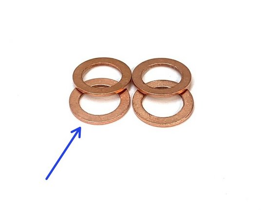 Chassis side of brakeline w/blue dust cover