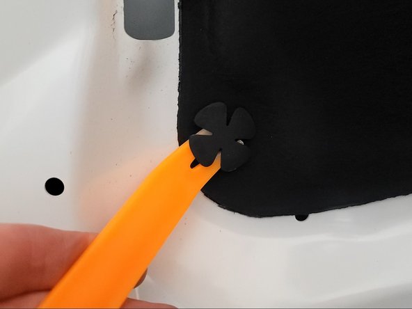 There is plenty of clearance between 27WON TIP and the metal hood behind insulation