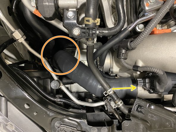 The &quot;more straight&quot; end of the hot side pipe is used