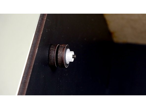 On the left side, insert a 25mm bolt like on the  right side.