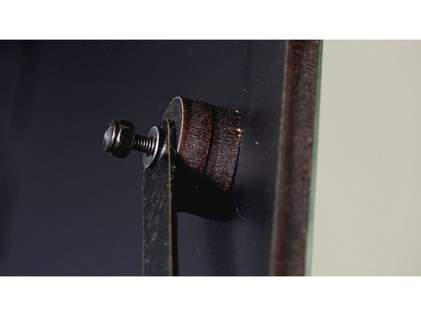 Pay close attention to the orientation of the Hinge. It should fold upward like in the first picture.