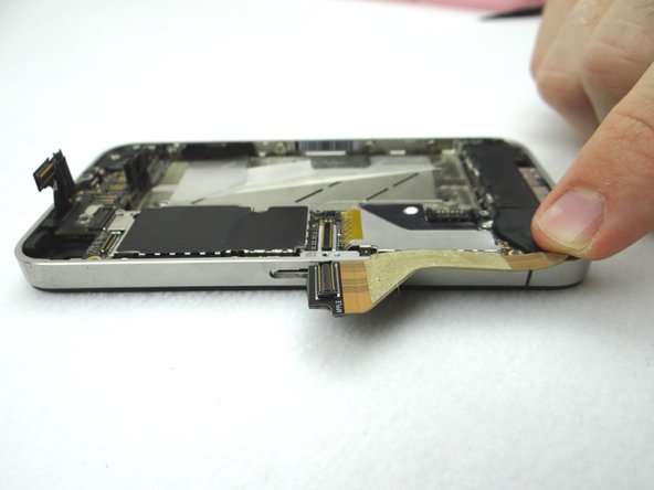 Picture 2: Fold the cable to the left.