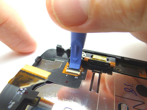 Picture 2: Open ZIF connector with blue pry tool.