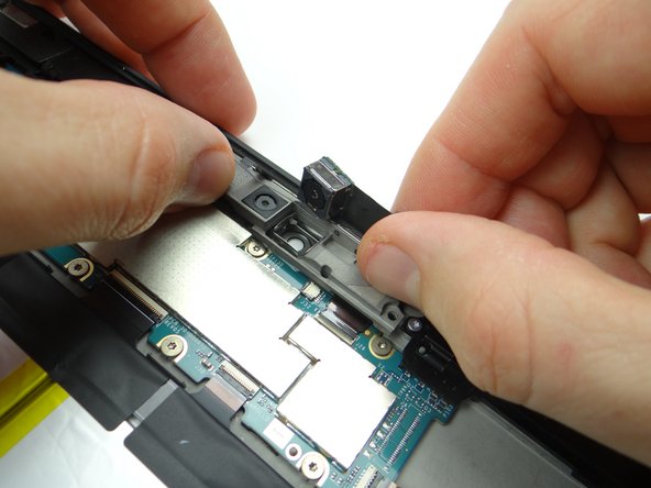 Picture 3: Swivel rear camera up from the socket.