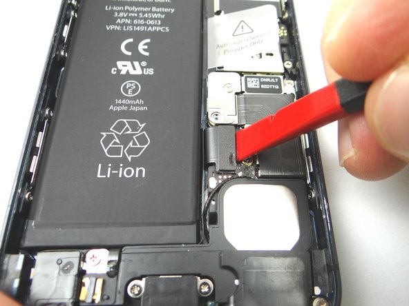 Picture 3: Use Black Spudger to gently pry up the battery connector.