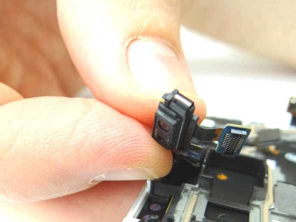 Picture 1: Slowly pull the sensor free first, working from left to right