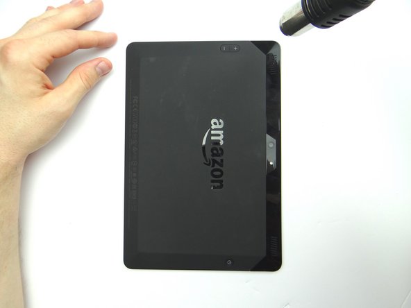 Picture 3: Apply low level heat (100° Celcius) to help the adhesive re-adhere.