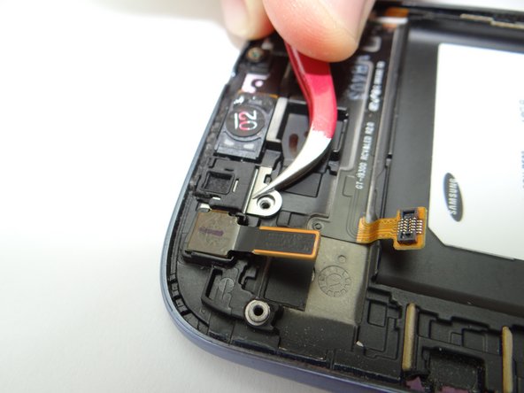 Picture 3: Replace the top microphone casing bracket from SLOT 3.