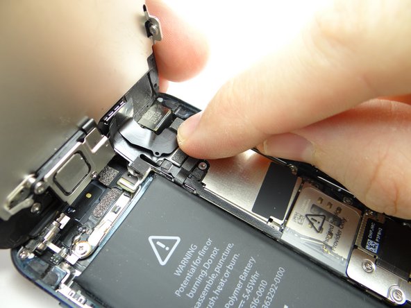 Picture 3: Seat front-facing camera and sensor cable.