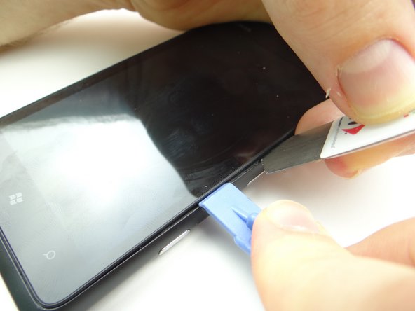 Only insert the iSesamo a couple millimeters as shown in Picture 2.