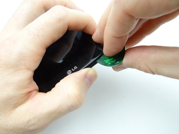 Picture 2: Heat the lower-right corner of the display assembly with 100° Celsius heat for about a minute.