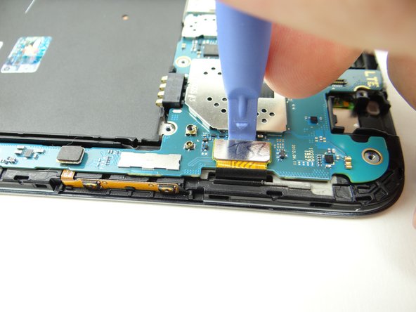 Picture 2: Disconnect display cable.