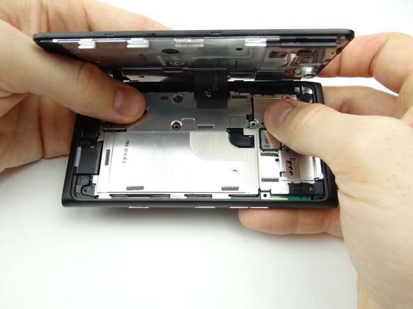 Picture 1: Push mid-plate into place.