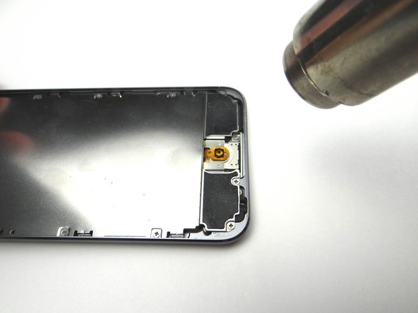 Picture 1: Apply low-level heat (100° Celsius) to the home button contact for 30 seconds.