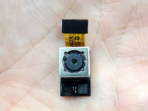 Place the rear camera in COMPARTMENT D.