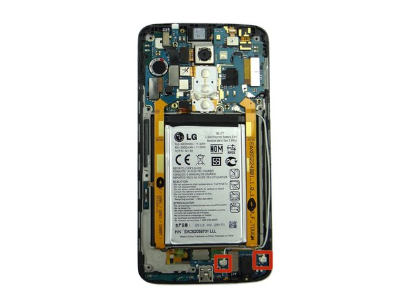 Picture 3: Connect the two antenna cables highlighted in the red squares.