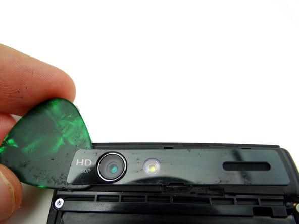 Picture 3: Replace the iSesamo with a guitar pick.