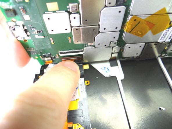 Picture 3: Pull the display cable free with your finger.
