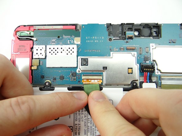 Picture 3: Slide cable out with your fingers.