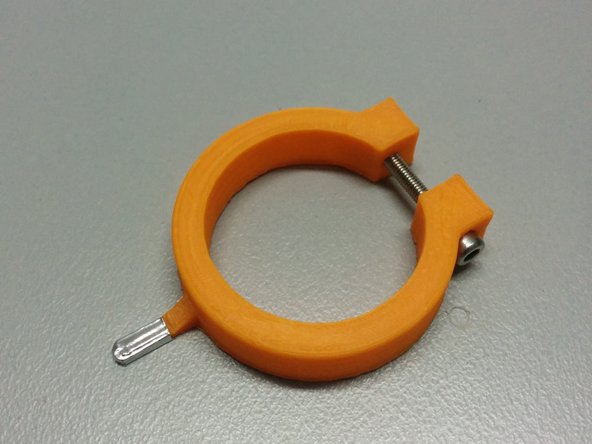 1x M3 nut, 1x M3-25 bolt.