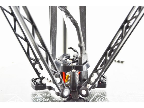 Plug the 8 position plug into the top of the hotend. This plug is keyed on two corners so pay particular attention to the orientation and do not force it if it is not going.