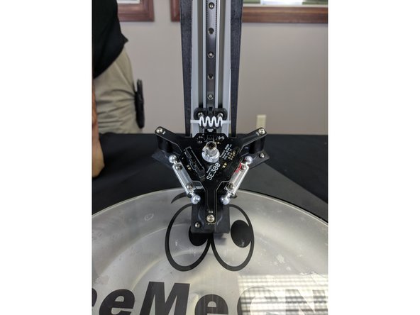 Install the hot end in the orientation shown in the images.