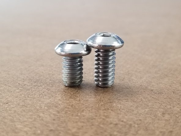 Note that one of the button head cap screws is shorter than the other 5, we will use the shorter one first.