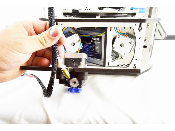 Remove the bowden tube from the extruder.