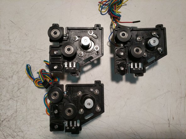 First install the end stop switches. You'll need a #1 Phillips screwdriver in order to install the 2-56 screws used to fix the end-stop switches in place. Take care to not over-tighten the screws! The switch body is delicate and is easy to crush. The holes are not tapped/thread.