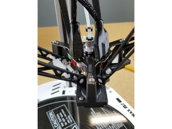 Plug in all three SE300 connectors and slide the 3D printed connector covers in place to give you hotend a nice, sleek, finished look.