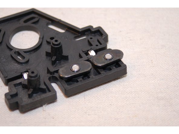 In the next section, the top supports are identical, except they use two rollers. For these, make sure that the roller is placed inline with the T-nuts.