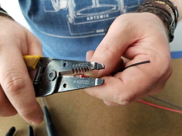 The remaining two wires from the hotend whip will be a red and a black wire with no connector on them.