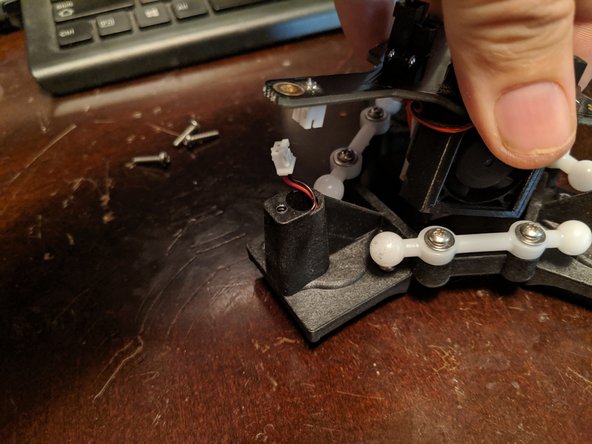 Unplug the fans from the SE300 boards as shown in Pic 3.