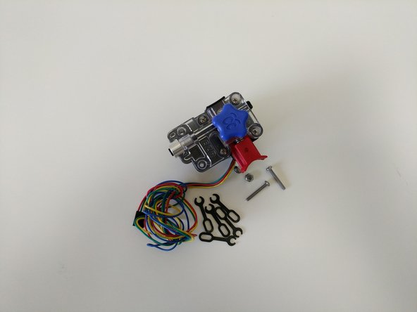 The stepper motor handwheel is used for manually advancing / retracting filament.