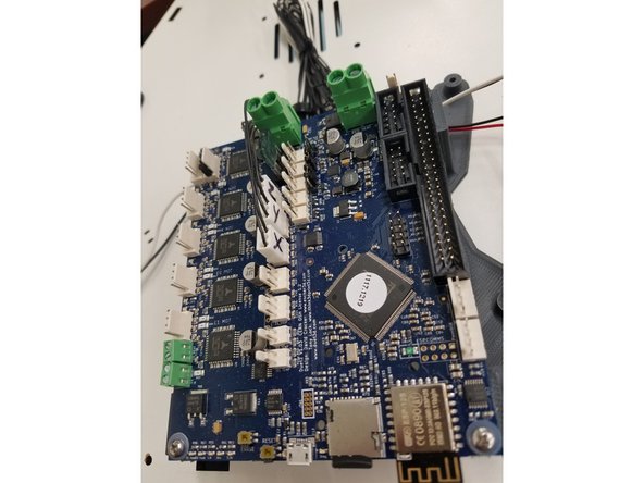 When inserting the wires in the white Molex KK connectors, make sure you're using the connectors we sent you in the kit, NOT the ones included in the Duet box!