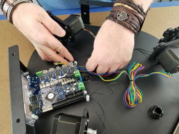 Here we will plug in the Y motor. This is the motor next to the duet closest to the side of the Duet with the white plugs  on it.