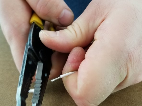 Wire lengths: 1x white 150mm long, 1x white 400mm long.