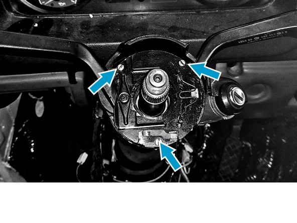 Reinstale a chave de seta e o comando do limpador de pára-brisas.