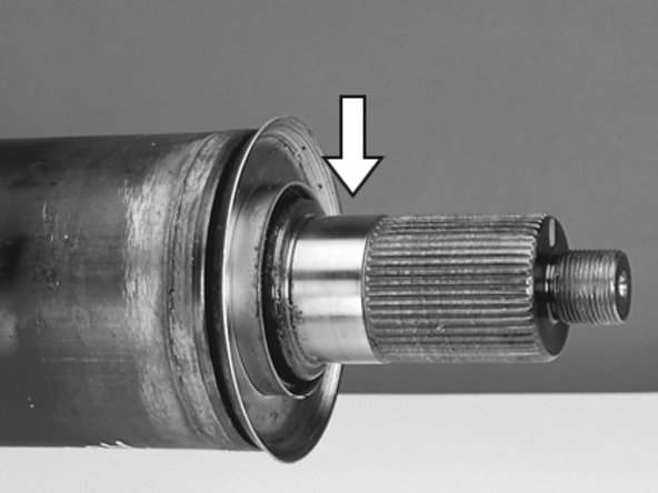 
Thoroughly clean the components and housings before assembling;
